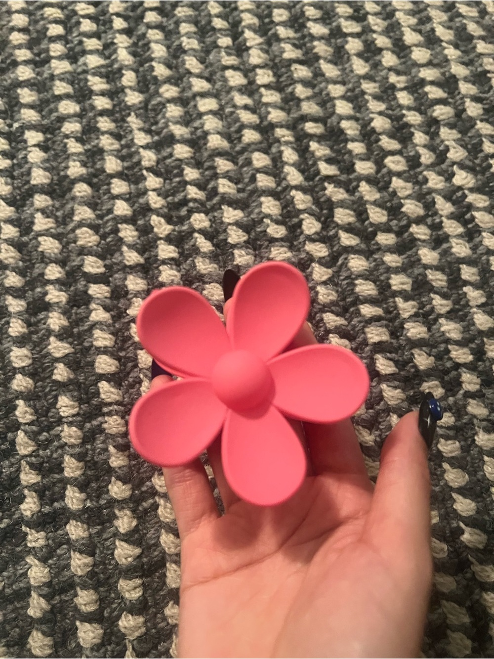 Pink Flower Hair Claw Clip in Pink Like New